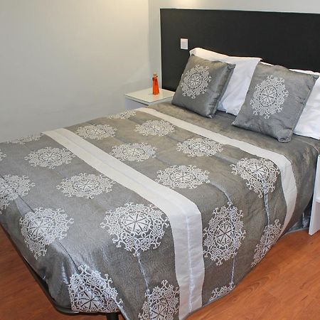 Lunar Guest House Porto Bagian luar foto