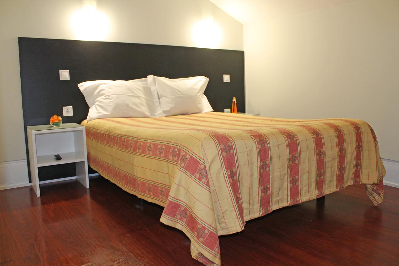 Lunar Guest House Porto Bagian luar foto