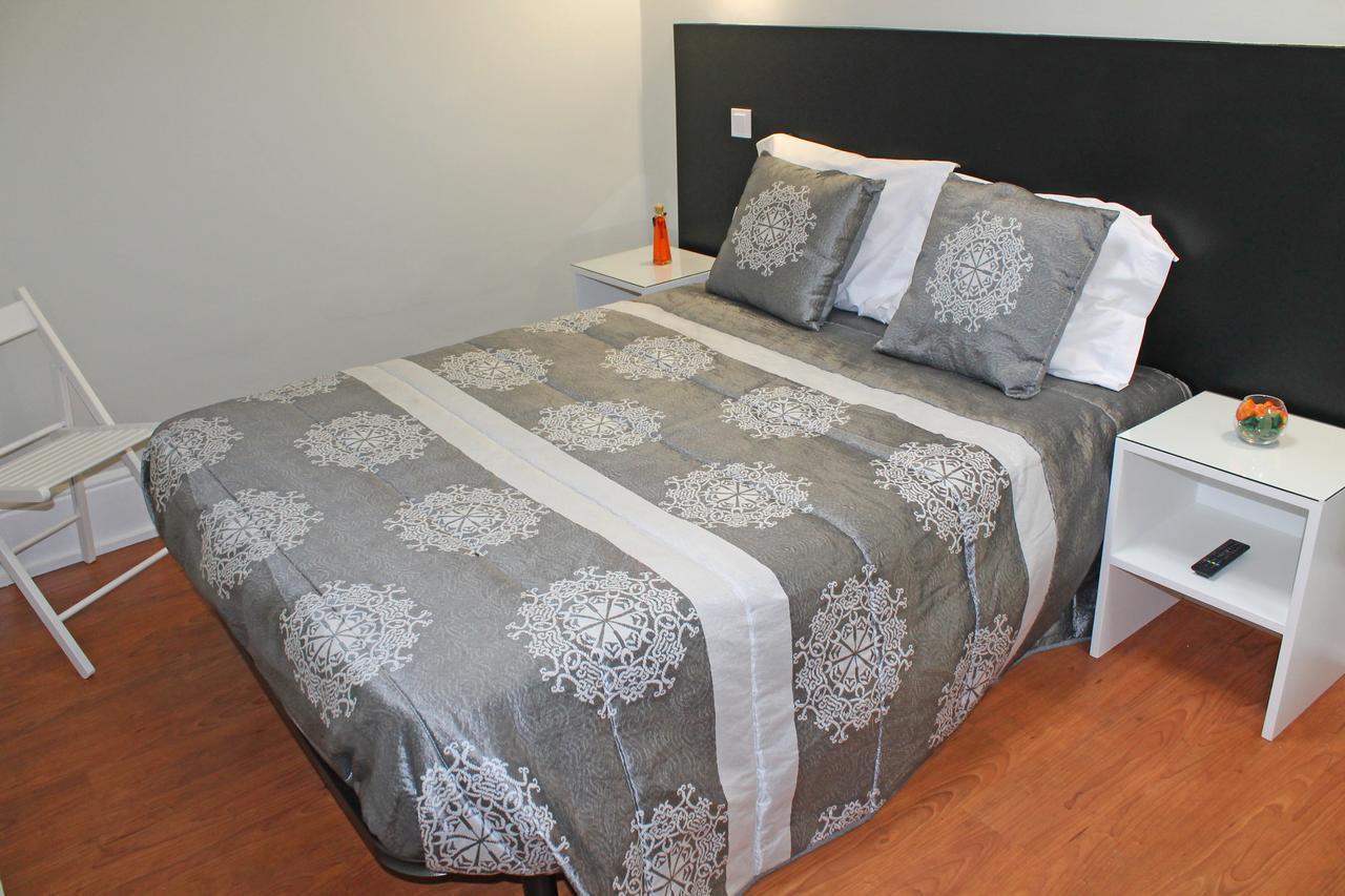 Lunar Guest House Porto Bagian luar foto