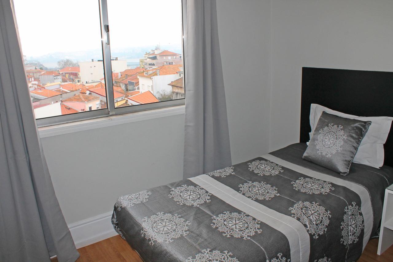 Lunar Guest House Porto Bagian luar foto