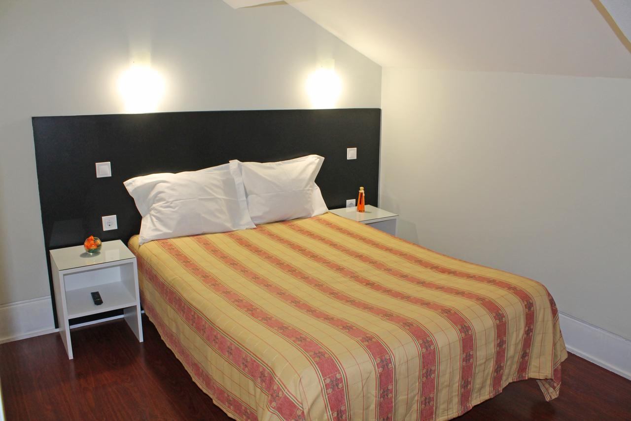 Lunar Guest House Porto Bagian luar foto