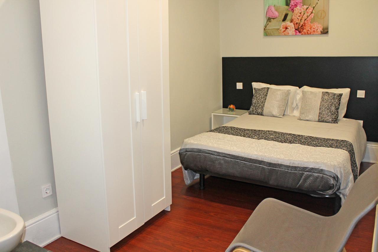 Lunar Guest House Porto Bagian luar foto
