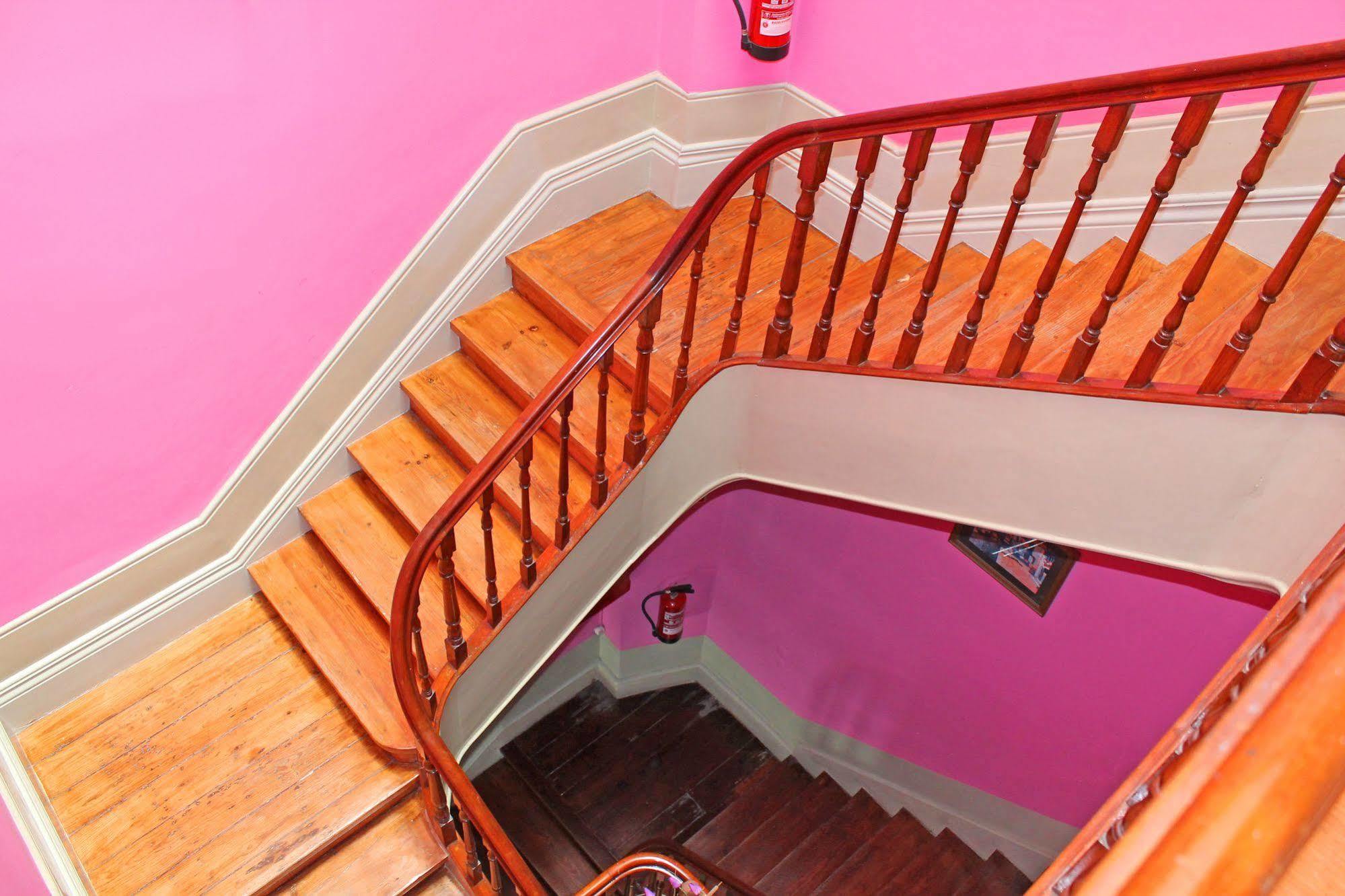 Lunar Guest House Porto Bagian luar foto